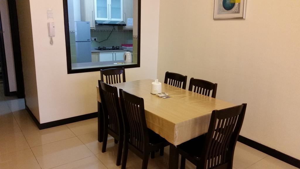Marina Court Kota Kinabalu- Bigger Group Stay Together- 6 Bedroom Apartments Zimmer foto